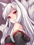  ahri alternate_hair_color animal_ears bare_shoulders fox_ears fox_tail league_of_legends long_hair looking_at_viewer momoko_(momopoco) red_eyes silver_hair solo tail 