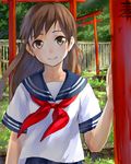  brown_eyes brown_hair dendoumushi long_hair looking_at_viewer original school_uniform serafuku smile solo torii 