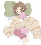  bad_id bad_pixiv_id barefoot blanket brown_hair core_(mayomayo) hirasawa_yui k-on! lying pillow short_hair sleeping sleepwear solo translated 