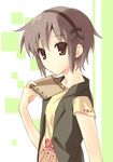  bangs brown_eyes casual hairband hijiki_(hijikini) nagato_yuki short_hair silver_hair solo suzumiya_haruhi_no_yuuutsu 