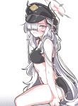  1girl absurdres asymmetrical_bangs black_headwear black_horns black_shorts black_sports_bra blue_archive blush breasts clenched_teeth dolphin_shorts feet_out_of_frame grey_hair hair_over_one_eye halo hat highres horns korean_commentary long_hair looking_at_viewer makoto_(blue_archive) medium_breasts multiple_horns navel peaked_cap pointy_ears shoeguy shorts simple_background sitting solo sports_bra sportswear teeth white_background 