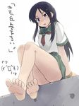  annoyed aragaki_ayase bare_legs barefoot black_hair blue_eyes dot_nose eyebrows_visible_through_hair feet green_skirt itou_ryuusei legs long_hair long_legs open_mouth ore_no_imouto_ga_konna_ni_kawaii_wake_ga_nai school_uniform serafuku shiny shiny_skin short_sleeves sidelocks sitting skirt soles solo toes translated 