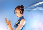  alternate_costume brown_eyes brown_hair character_name chinese_clothes chun-li double_bun from_side hair_ribbon highres kumsmkii lips nose ribbon short_hair sleeveless solo street_fighter street_fighter_zero_(series) 