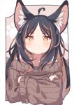  1girl ahoge animal_ear_fluff animal_ears black_hair blush brown_hair brown_sweater cat_ears closed_mouth daidai_ookami highres long_hair long_sleeves looking_at_viewer multicolored_hair original ribbed_sweater solo sweater upper_body yellow_eyes 