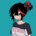  1girl bangs black_hair black_shirt blue_eyes casual closed_mouth clothes_writing hair_ornament hair_up highlights kill_la_kill light_frown looking_at_another mittsun multicolored_hair print_shirt red_hair senketsu shirt short_ponytail simple_background solo streaked_hair twitter_username two-tone_hair upper_body 