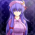 :&lt; bow breasts crescent hair_bow hat hizuki_rei large_breasts long_hair patchouli_knowledge purple_eyes purple_hair solo touhou 