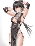 1girl absurdres ahoge anoreika_tomoe armpits arms_up bare_shoulders black_dress black_hair breasts commentary cowboy_shot dress female_rover_(wuthering_waves) gradient_background grey_background hair_ornament hairclip highres looking_at_viewer medium_breasts pelvic_curtain pouch sleeveless sleeveless_dress solo thighs white_background wuthering_waves 