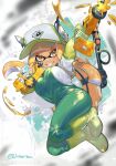  1girl artist_name baseball_cap blonde_hair blunt_bangs bodysuit boots breasts company_logo dapple_dualies_(splatoon) dual_wielding gloves green_footwear green_gloves hat highres holding holding_weapon ink inkling inkling_girl inkling_player_character jinkobanana long_hair salmon_run_(splatoon) smile splatoon_(series) splatoon_3 tentacle_hair tentacles weapon yellow_eyes 