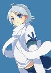  androgynous antenna_hair blue_eyes blush fubuki_shirou grey_hair hakuren inazuma_eleven inazuma_eleven_(series) male_focus mami_(apsaras) midriff navel scarf silver_hair solo 