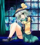  aoi_hiro bow green_eyes green_hair hat hat_bow heart heart_of_string komeiji_koishi sash sitting solo stained_glass touhou wide_sleeves 