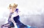  ahoge armor artoria_pendragon_(all) blonde_hair blue_cape cape fate/stay_night fate_(series) french fur_trim gauntlets green_eyes hachini profile saber solo translated upper_body 