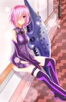  armor bare_shoulders elbow_gloves fate/grand_order fate_(series) gloves hair_over_one_eye highres mash_kyrielight pink_hair purple_eyes shield short_hair thighhighs 