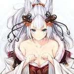  animal_ears bad_id bad_pixiv_id bangs bare_shoulders blue_eyes breasts cleavage clenched_hand erune fur_trim granblue_fantasy hair_ornament highres large_breasts long_hair looking_at_viewer oyu_(sijimisizimi) smile socie_(granblue_fantasy) solo upper_body white_hair wide_sleeves 