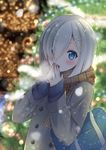  bag blue_eyes blurry blush breath coat depth_of_field hair_ornament hair_over_one_eye hairclip hamakaze_(kantai_collection) hands_together kantai_collection long_sleeves looking_at_viewer mimamui open_mouth outdoors scarf short_hair shoulder_bag snowing solo upper_body 