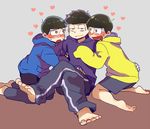  arm_around_waist black_hair bowl_cut boy_sandwich brothers crossed_legs drooling hand_on_thigh heart heart-shaped_pupils heart_in_mouth hood hoodie incest kneeling kuuya_(akagane001) male_focus matsuno_ichimatsu matsuno_juushimatsu matsuno_karamatsu messy_hair multiple_boys open_mouth osomatsu-kun osomatsu-san pants sandwiched shorts siblings single_vertical_stripe sitting sleeves_past_wrists smile symbol-shaped_pupils track_pants yaoi 