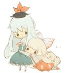  chibi friends fujiwara_no_mokou hat hug kamishirasawa_keine long_hair mimaru multiple_girls touhou 