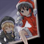  ;) alternate_costume black_hair black_santa_costume blonde_hair blue_eyes braid christmas climbing commentary_request dairi grin hair_tubes hakurei_reimu hat kirisame_marisa lowres mittens multiple_girls one_eye_closed over_shoulder sack santa_costume santa_hat single_braid smile through_window touhou window yellow_eyes 