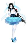  alternate_costume bare_shoulders black_eyes black_hair blue_footwear blue_skirt choker full_body high_heels highres highvoltage holding holding_poke_ball long_hair mache_(pokemon) poke_ball pokemon shoes skirt solo very_long_hair white_background white_legwear wing_hair_ornament 