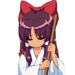  animated animated_gif bangs bow broom closed_eyes eyebrows_visible_through_hair frown hair_bow hair_tubes hakurei_reimu hakurei_reimu_(pc-98) heaven-moon japanese_clothes long_sleeves lowres miko parted_bangs purple_eyes red_bow simple_background solo sweeping touhou touhou_(pc-98) white_background wide_sleeves 