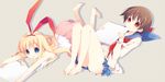  2girls amae_koromo barefoot blonde_hair blue_eyes brown_hair miyanaga_saki red_eyes saki seifuku tokumi_yuiko 