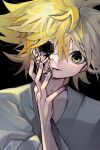  1boy black_background blonde_hair crumbling frill_inferno grey_kimono hair_between_eyes hand_up highres horror_(theme) japanese_clothes kimono male_focus missing_eye one-eyed pppppp simple_background solo sonoda_lucky upper_body yellow_eyes 