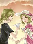  1girl bad_id bad_pixiv_id blonde_hair closed_eyes hat holding_hands kagamine_len kagamine_rin paper_airplane ribbon shawl short_hair shuujin/kami_hikouki_(vocaloid) smile sunset vocaloid wasabi_(legemd) 