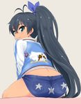  antenna_hair aqua_eyes ass black_hair denim denim_shorts fang from_behind ganaha_hibiki hair_ribbon hamster hamuzou idolmaster idolmaster_(classic) inumi jacket letterman_jacket long_hair looking_at_viewer mamezou ponytail ribbon short_shorts shorts sitting solo st_bernard 