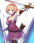  blonde_hair bow brown_gloves brown_legwear collarbone djeeta_(granblue_fantasy) dress fighter_(granblue_fantasy) gauntlets gloves granblue_fantasy hairband heart pink_bow pink_dress pink_eyes pink_hairband puffy_short_sleeves puffy_sleeves ririko_(zhuoyandesailaer) sheath short_hair short_sleeves simple_background solo sword thighhighs weapon white_background zettai_ryouiki 