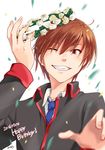  brown_hair grin head_wreath little_busters! male_focus misaki_juri natsume_kyousuke one_eye_closed red_eyes school_uniform smile solo 