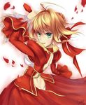  ahoge bad_id bad_pixiv_id blonde_hair fate/extra fate_(series) green_eyes hair_ribbon holding looking_at_viewer nero_claudius_(fate) nero_claudius_(fate)_(all) qingchen_(694757286) red_eyes red_ribbon ribbon short_hair signature solo 