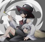  androgynous big_hat black_hair blush_stickers bow brown_coat coat detached_sleeves enraku_tsubakura grey_eyes hat highres houlen_yabusame hug hug_from_behind len'en multiple_others open_mouth plasma_(izakuraaruru) red_ribbon ribbon short_hair shorts sidelocks silver_eyes silver_hair sitting smile top_hat 