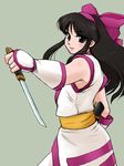  ainu_clothes bangs black_hair bow brown_eyes dagger dark_persona fingerless_gloves gloves green_background hair_bow hairband light_smile long_hair looking_at_viewer murasaki_nakoruru nakoruru purple_bow reverse_grip samurai_spirits sash sheath solo spring_rain straight_hair weapon 