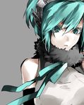  aqua_eyes aqua_hair arisaka_ako bad_id bad_pixiv_id bare_shoulders feather_boa hatsune_miku lowres solo vocaloid 