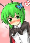  antennae black_cape blush butterfly_on_head cape closed_mouth commentary_request dress_shirt flying_sweatdrops gaoo_(frpjx283) green_eyes green_hair heart highres looking_at_viewer nose_blush shirt short_hair smile solo spoken_heart touhou upper_body white_shirt wriggle_nightbug 