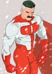  1boy abs bara black_hair blue_eyes bodysuit bonjourdraws cape clenched_hand facial_hair from_side gloves grey_background highres invincible_(series) looking_ahead male_focus mature_male multicolored_hair muscular muscular_male mustache nolan_grayson omni-man red_bodysuit red_cape red_gloves short_hair simple_background snow solo thick_eyebrows two-tone_bodysuit two-tone_hair uncensored white_hair wrinkled_skin 