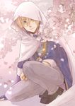  blonde_hair blue_eyes cherry_blossoms cloak closed_mouth eyebrows eyebrows_visible_through_hair hood hooded_cloak kumataru looking_to_the_side male_focus one_knee petals sleeves_rolled_up smile solo torn_clothes touken_ranbu yamanbagiri_kunihiro 