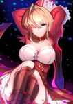 aestus_estus arms_up blush breasts cleavage fate/extra fate_(series) hair_over_one_eye looking_at_viewer medium_breasts nero_claudius_(fate) nero_claudius_(fate)_(all) saisarisu short_hair smile solo sword thighs weapon 