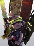  armor bad_id bad_tumblr_id banner breastplate clenched_teeth gradient gradient_background grey_background headband highres inkling katou_(osoraku) looking_afar male_focus one_eye_covered pointy_ears sashimono simple_background solo splat_charger_(splatoon) splatoon_(series) splatoon_1 splatter teeth topknot upper_body wristband 