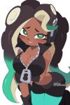  1girl aqua_hair artist_name black_gloves black_hair blush breasts cephalopod_eyes cleavage cowboy_shot dark-skinned_female dark_skin fingerless_gloves gloves gradient_hair green_eyes kiirono large_breasts long_hair looking_at_viewer marina_(splatoon) midriff mole mole_under_mouth multicolored_hair navel octoling parted_lips pink_pupils simple_background smile solo splatoon_(series) splatoon_2 suction_cups tentacle_hair very_long_hair white_background zipper zipper_pull_tab 