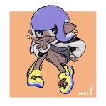  1girl black_eyes black_shorts border closed_mouth crocs dark_skin dated dot_nose full_body grey_jacket heart highres inkling inkling_girl inkling_player_character jacket long_hair looking_at_viewer nicoharico pointy_ears purple_hair shoes shorts sitting solo splatoon_(series) tentacle_hair white_border yellow_footwear 