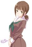  brown_hair brown_serafuku brown_skirt green_eyes green_neckwear hibike!_euphonium ice2002 long_hair looking_at_viewer neckerchief pleated_skirt ponytail sailor_collar scrunchie signature simple_background skirt smile solo torizuka_hirone white_background white_sailor_collar 