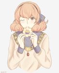  artist_name blush brown_eyes curly_hair eating fire_emblem fire_emblem_echoes:_mou_hitori_no_eiyuuou grey_background hairband hakirino highres jenny_(fire_emblem) jewelry necklace one_eye_closed pink_hair simple_background solo upper_body 