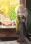  1other absurdres androgynous barefoot breath buchi0122 cake character_doll christmas_tree closed_mouth cold food highres made_in_abyss nanachi_(made_in_abyss) short_hair snowing solo star_(symbol) white_hair window yellow_eyes 