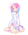  1boy absurdres bandaid bandaid_on_leg barefoot black_shirt blue_eyes blue_hair bright_pupils closed_mouth colored_eyelashes commentary_request cracked_skin frown heterochromia highres hood hood_down hoodie kneeling long_sleeves male_focus multicolored_hair original pink_eyes pink_hair raito-kun_(uenomigi) shirt short_hair simple_background solo uenomigi white_background white_hoodie white_pupils 