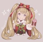  1girl alternate_costume arm_up artist_name blonde_hair blunt_bangs bow cagliostro_(granblue_fantasy) christmas commentary_request cropped_torso dress fur-trimmed_dress fur-trimmed_sleeves fur_trim gift granblue_fantasy green_bow grin head_tilt holding holding_gift large_bow long_hair looking_at_viewer off-shoulder_dress off_shoulder official_alternate_costume pota_(bluegutty) purple_hair sidelocks signature smile solo sparkle twintails twitter_username 