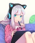  aqua_eyes axent_wear bow cat_ear_headphones commentary_request eromanga_sensei hair_bow hair_ornament headphones highres izumi_sagiri long_hair looking_at_viewer pink_shirt shirt silver_hair sitting solo stuffed_toy stylus tablet tablet_pc yoridoriyk 