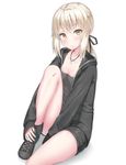  artoria_pendragon_(all) black_ribbon blonde_hair breasts cleavage collarbone eyebrows_visible_through_hair fate/grand_order fate_(series) hair_ribbon highres jewelry large_breasts long_sleeves looking_at_viewer mysterious_heroine_x_(alter) necklace reinama ribbon shoes short_hair sitting sneakers solo yellow_eyes 
