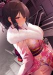  1girl bangs black_gloves black_legwear blurry blurry_background blush body_writing breasts brown_hair choker clothes_lift earrings eyes_visible_through_hair floral_print fur_collar glint gloves grin hair_between_eyes hair_ribbon half-closed_eyes head_tilt japanese_clothes jewelry kimono kimono_lift large_breasts lifted_by_self long_hair long_sleeves looking_at_viewer multiple_earrings obi original outdoors panties parted_lips pink_kimono ponytail purple_panties red_eyes red_ribbon ribbon sash satou_kuuki sidelocks sleeves_past_wrists smile solo standing stud_earrings sunset thighhighs underwear wide_sleeves 