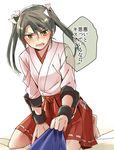  blush brown_eyes grey_hair hakama_skirt japanese_clothes kantai_collection long_hair open_mouth red_skirt simple_background skirt solo_focus sora_(sky_s04) speech_bubble translated twintails white_background zuikaku_(kantai_collection) 