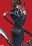  &gt;:( artist_name ass biker_clothes bikesuit bodysuit brown_hair closed_mouth cowboy_shot from_behind frown gloves gun handgun hands_up highres holding holding_gun holding_weapon imdsound looking_at_viewer looking_back niijima_makoto persona persona_5 red_background red_eyes revolver scarf short_hair sideways_glance simple_background solo standing v-shaped_eyebrows weapon 